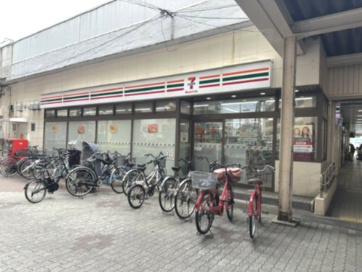 【コンビニエンスストア】セブンイレブン　ハートインJR塚本駅西口店まで173ｍ
