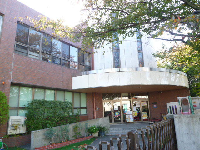 【幼稚園】さかいだに幼稚園まで550ｍ