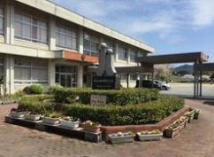 【小学校】林田小学校まで1376ｍ