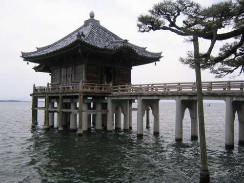 【文化財】満月寺・浮御堂まで1058ｍ