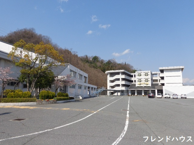 【中学校】四季が丘中学校まで385ｍ