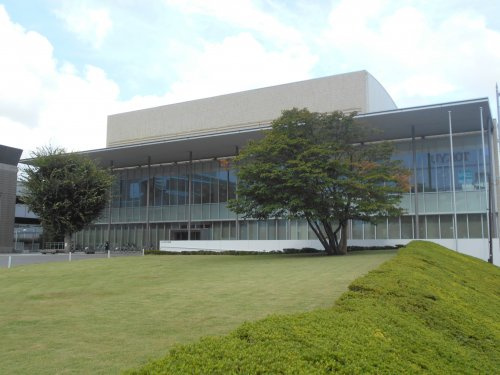【図書館】あきる野市中央図書館まで572ｍ