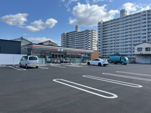 【コンビニエンスストア】セブンイレブン松山辰巳町店まで2150ｍ