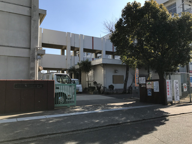 【小学校】明石市立錦が丘小学校まで330ｍ