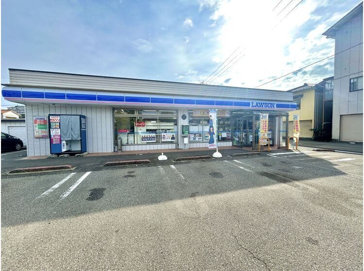 【コンビニエンスストア】ローソン　ゆのまち山代桔梗丘店まで460ｍ