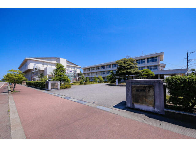 【中学校】根上中学校まで2235ｍ