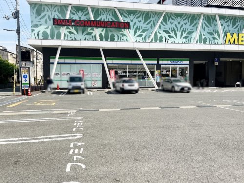 【コンビニエンスストア】ファミリーマート　野中北店まで229ｍ