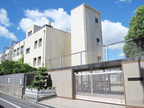 【小学校】大阪市立春日出小学校まで215ｍ