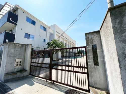 【小学校】大阪市立梅香小学校まで440ｍ