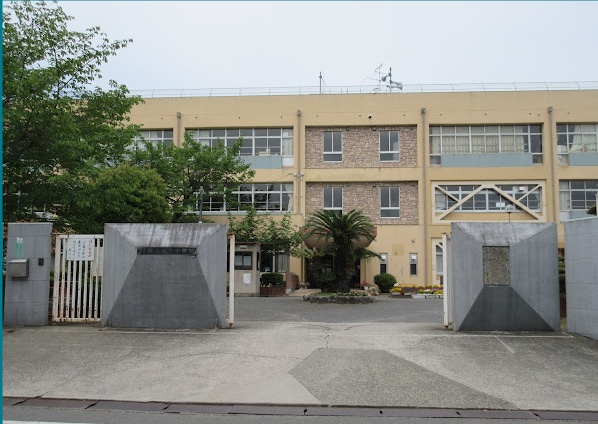 【小学校】和泉市立鶴山台北小学校まで791ｍ