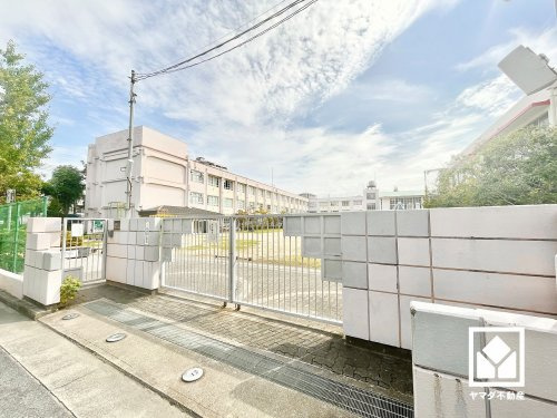 【小学校】尼崎市立竹谷小学校まで71ｍ
