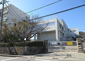 【中学校】宝塚市立宝梅中学校まで1354ｍ