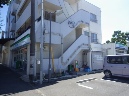 【コンビニエンスストア】ファミリーマート横須賀池上店まで777ｍ