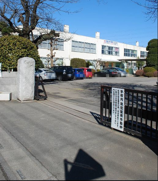 【中学校】上尾市立上尾中学校まで930ｍ