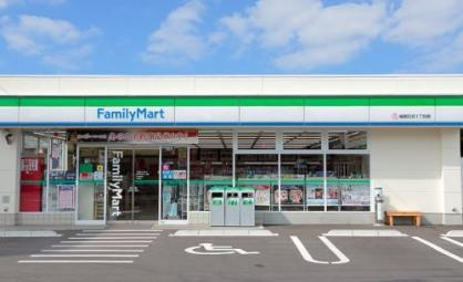 【コンビニエンスストア】ファミリーマート　板橋成増一丁目店まで584ｍ