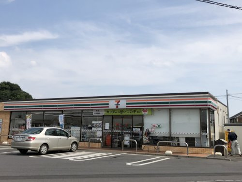 【コンビニエンスストア】セブンイレブン　上横場店まで617ｍ