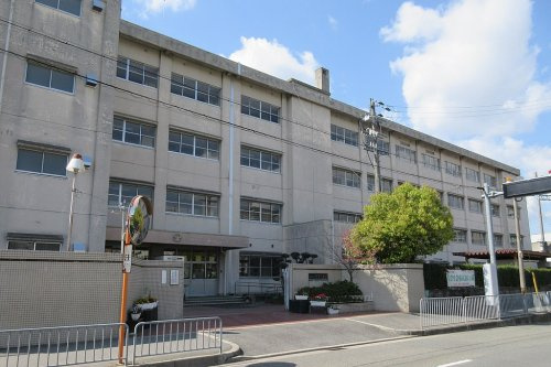 【小学校】西宮市立深津小学校まで396ｍ