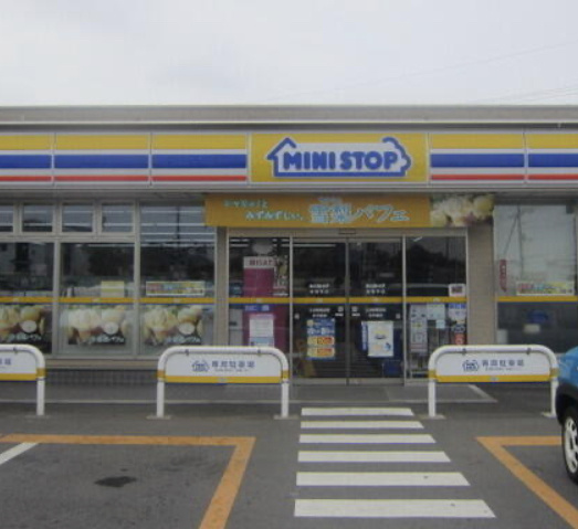 【コンビニエンスストア】ミニストップ　新取手店まで1337ｍ