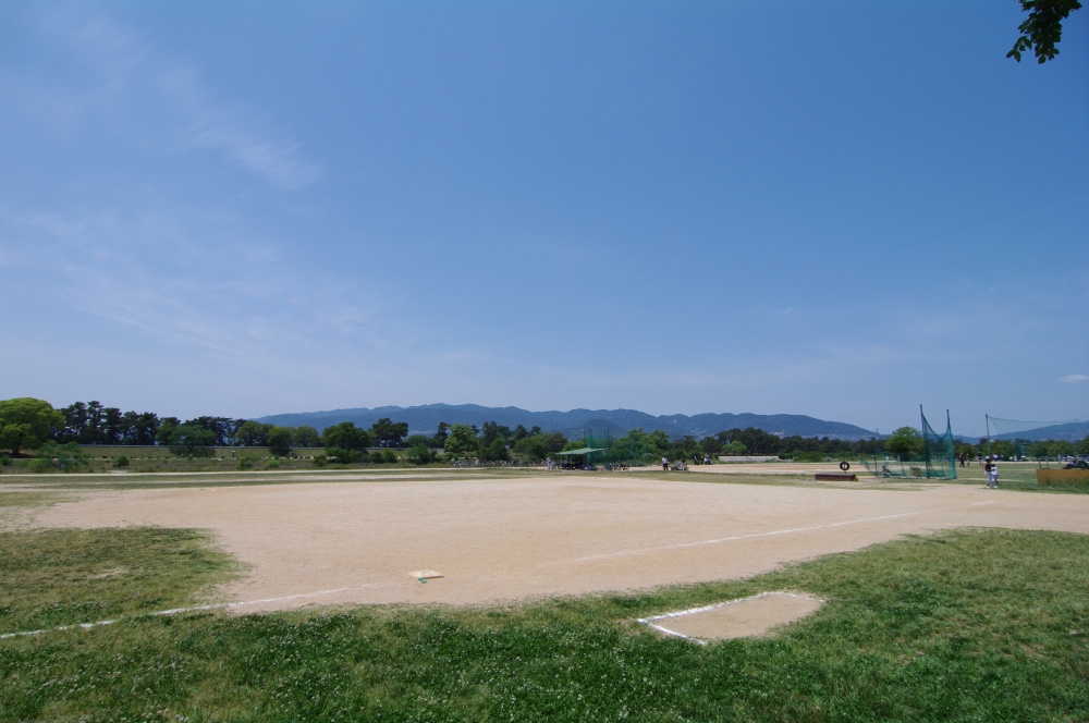 【公園】武庫川河川敷緑地まで409ｍ