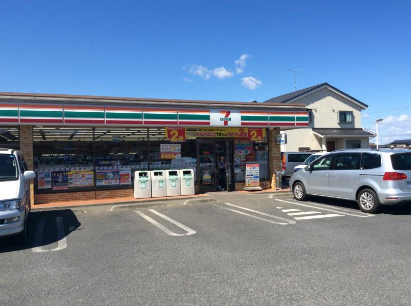 【コンビニエンスストア】セブンイレブン　ひたちなか東中根店まで1051ｍ