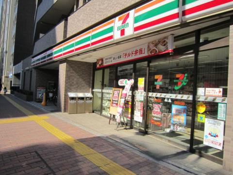 【コンビニエンスストア】セブンイレブン　文京小石川4丁目店まで178ｍ
