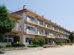 【小学校】宮代町立百間小学校まで1300ｍ