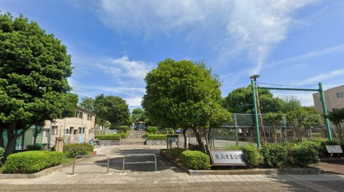 【公園】東あずま公園まで356ｍ
