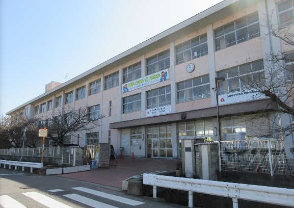 【中学校】姫路市立網干中学校まで960ｍ