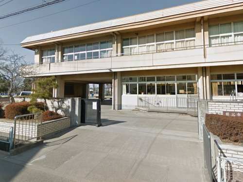 【中学校】富士見中学校まで819ｍ