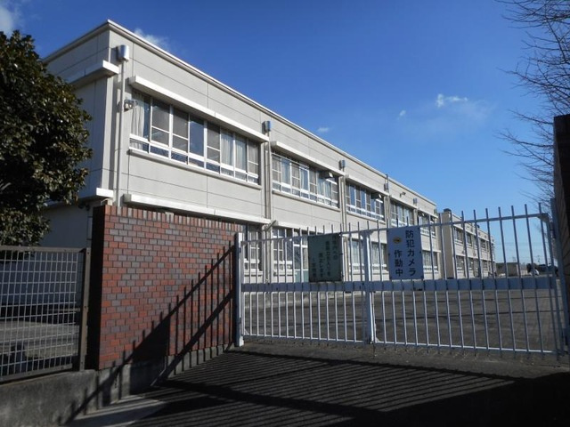 【中学校】伊勢崎市立第二中学校 まで2200ｍ