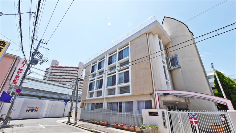 【保育園】聖ニコラス保育園まで293ｍ