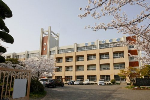 【中学校】岩出中学校まで3084ｍ