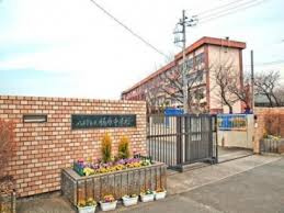 【中学校】楢原中学校まで360ｍ
