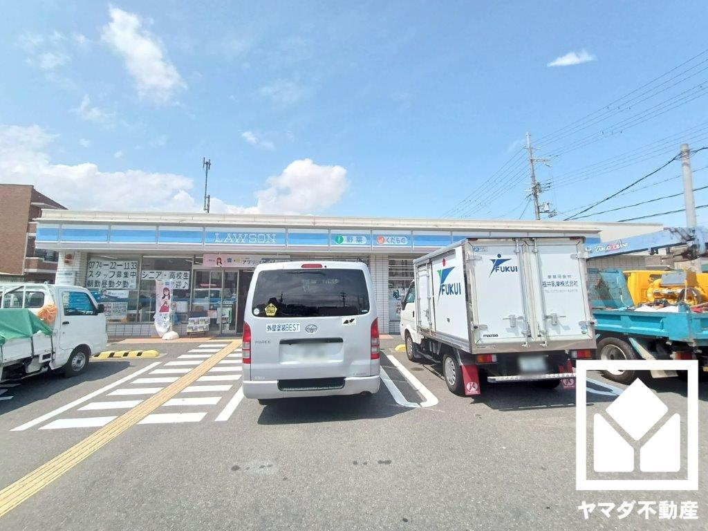 【コンビニエンスストア】ローソン　宇治小倉堀池店まで162ｍ