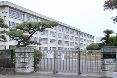 【小学校】茅ケ崎市立茅ケ崎小学校まで850ｍ