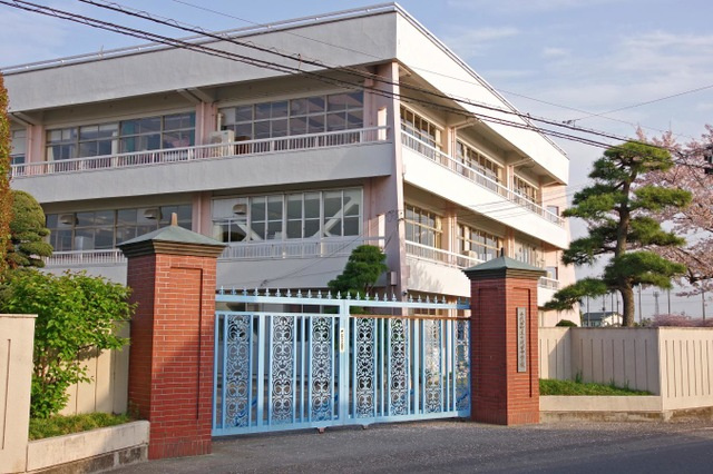 【中学校】千代田町立千代田中学校 まで559ｍ