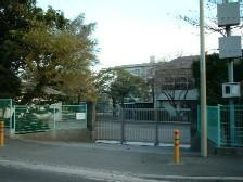 【小学校】茅ケ崎市立小出小学校まで723ｍ