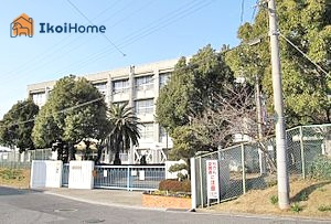 【中学校】江井島中学校まで609ｍ