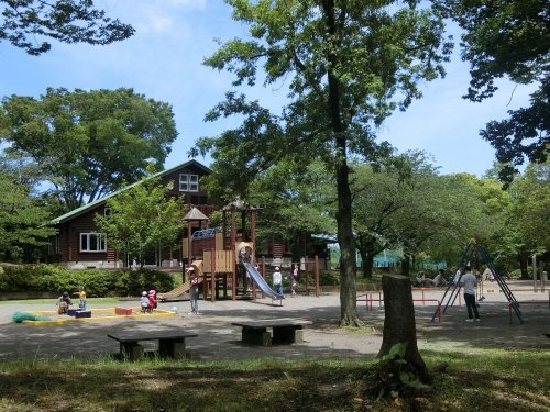 【公園】神大寺中央公園まで597ｍ