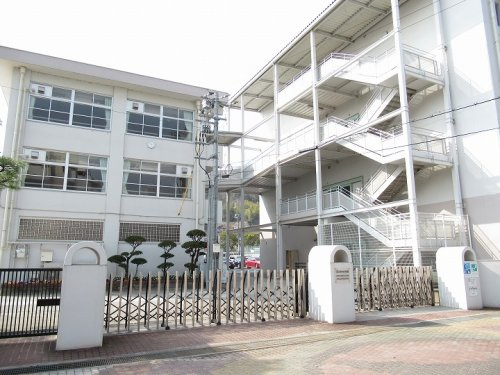 【小学校】呉中央小学校まで1028ｍ