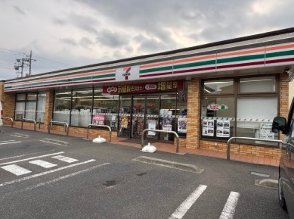 【コンビニエンスストア】セブンイレブン　竜ヶ崎出し山町店まで2562ｍ