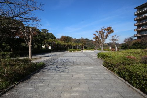 【公園】安針台都市緑地まで875ｍ