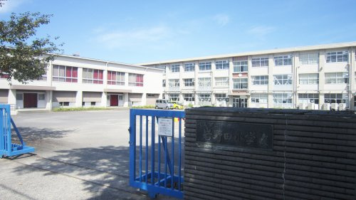 【小学校】岐阜市立岩野田小学校まで1243ｍ