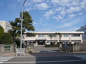 【小学校】国立岐阜大学教育学部附属小学校まで360ｍ