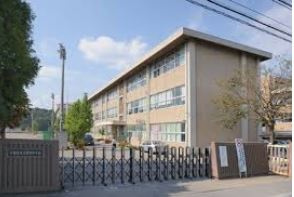 【中学校】宇都宮市立豊郷中学校まで1715ｍ