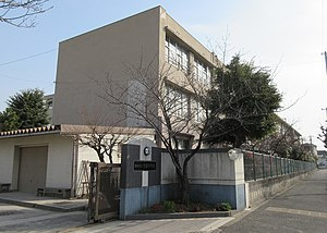 【中学校】西宮市立今津中学校まで636ｍ