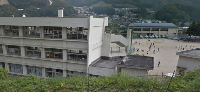 【小学校】中野小学校まで1844ｍ