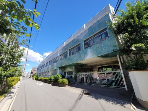 【幼稚園】青い鳥学園第一幼稚園まで726ｍ