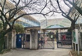 【小学校】西宮市立小松小学校まで699ｍ