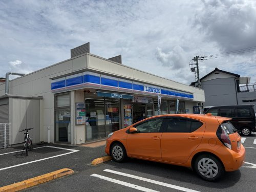 【コンビニエンスストア】ローソン　武蔵村山中央3丁目店まで603ｍ